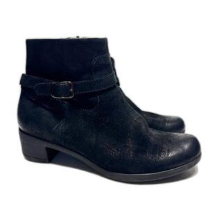 Dansko Cagney Boots Sz 7.5 8 38 Black Ankle Buckle Heels Booties Burnished suede
